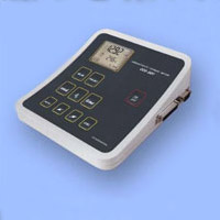 Laboratory conductivity meter